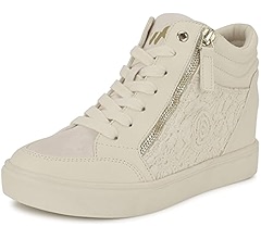 Andmary Heart point tops black 新品未使用 Amazon.com | Nine West Women's Tons3 Sneaker, Black, 5.5